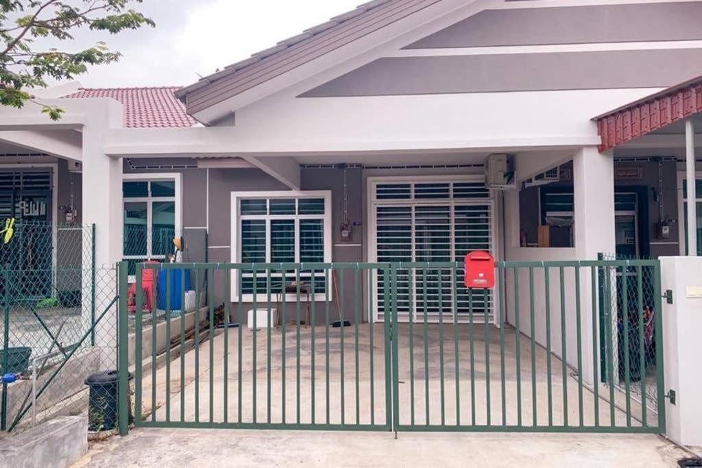 Si_Homestay4U Melaka Zewnętrze zdjęcie
